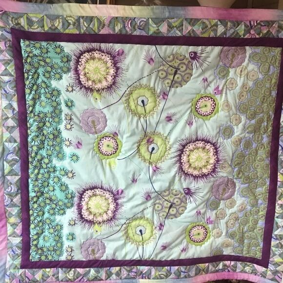 Hand Crafted Fabulous Quilt - Picture 8 of 14